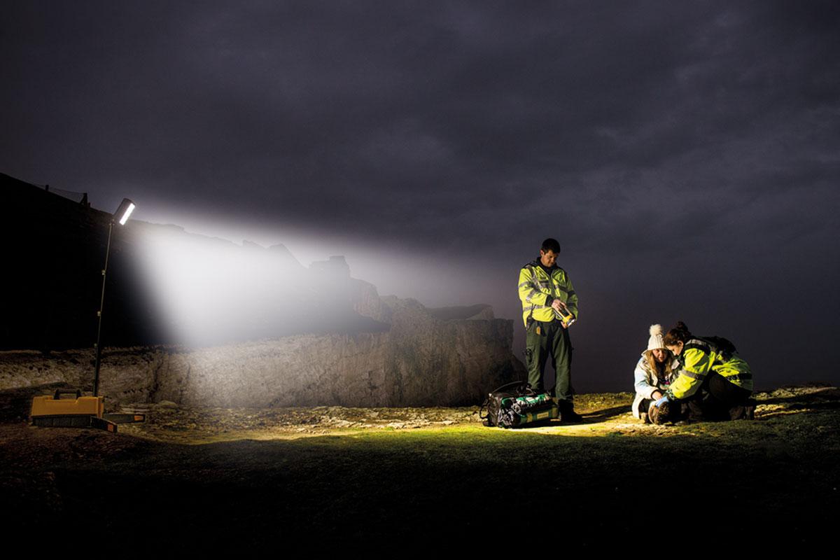 Solaris Pro | 16000 Lumens | 18.2Ah | 24 Hour Runtime | Rechargeable Area Light