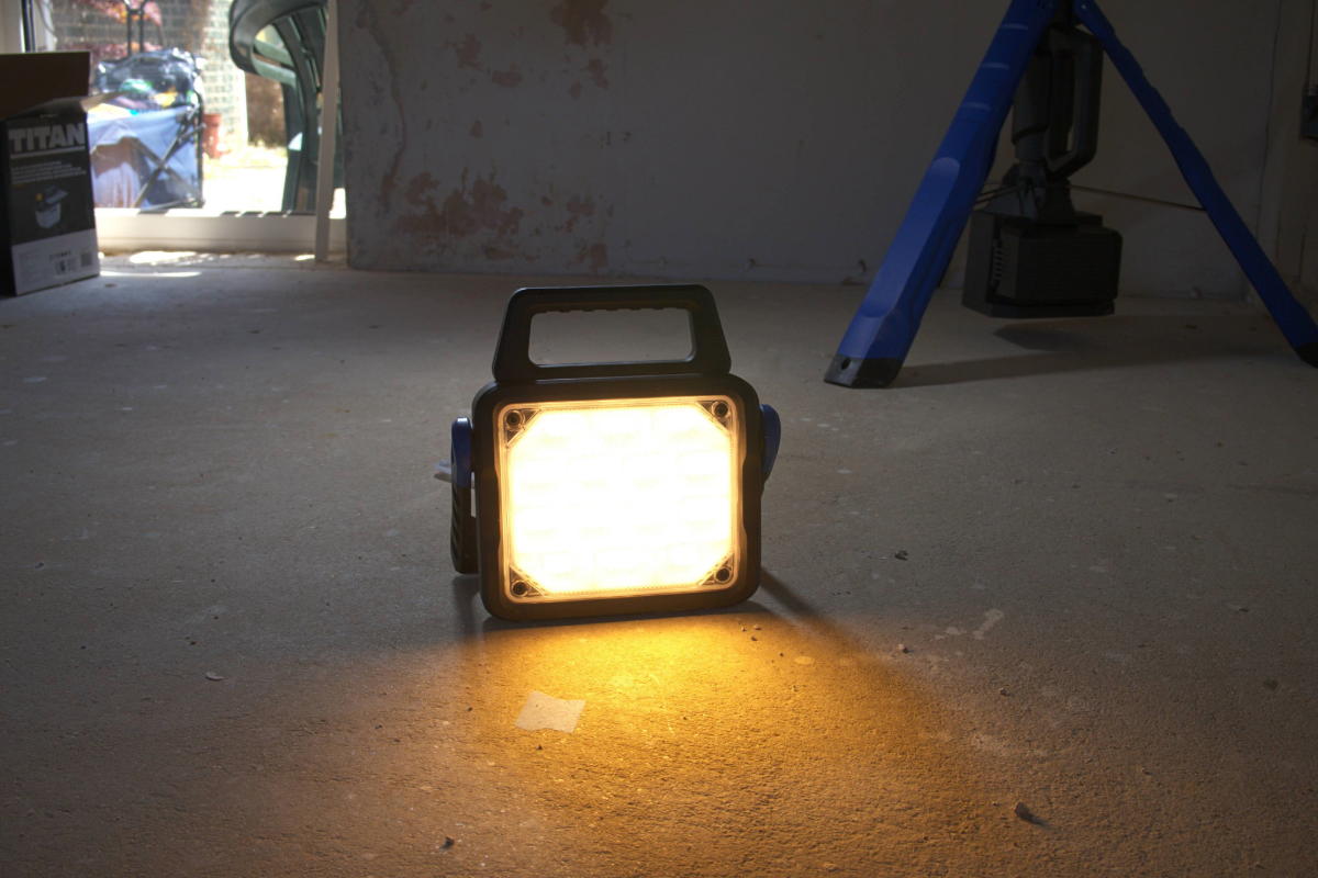 Workstar 6500 | 6500 Lumen | Wiederaufladbare Arbeitsleuchte