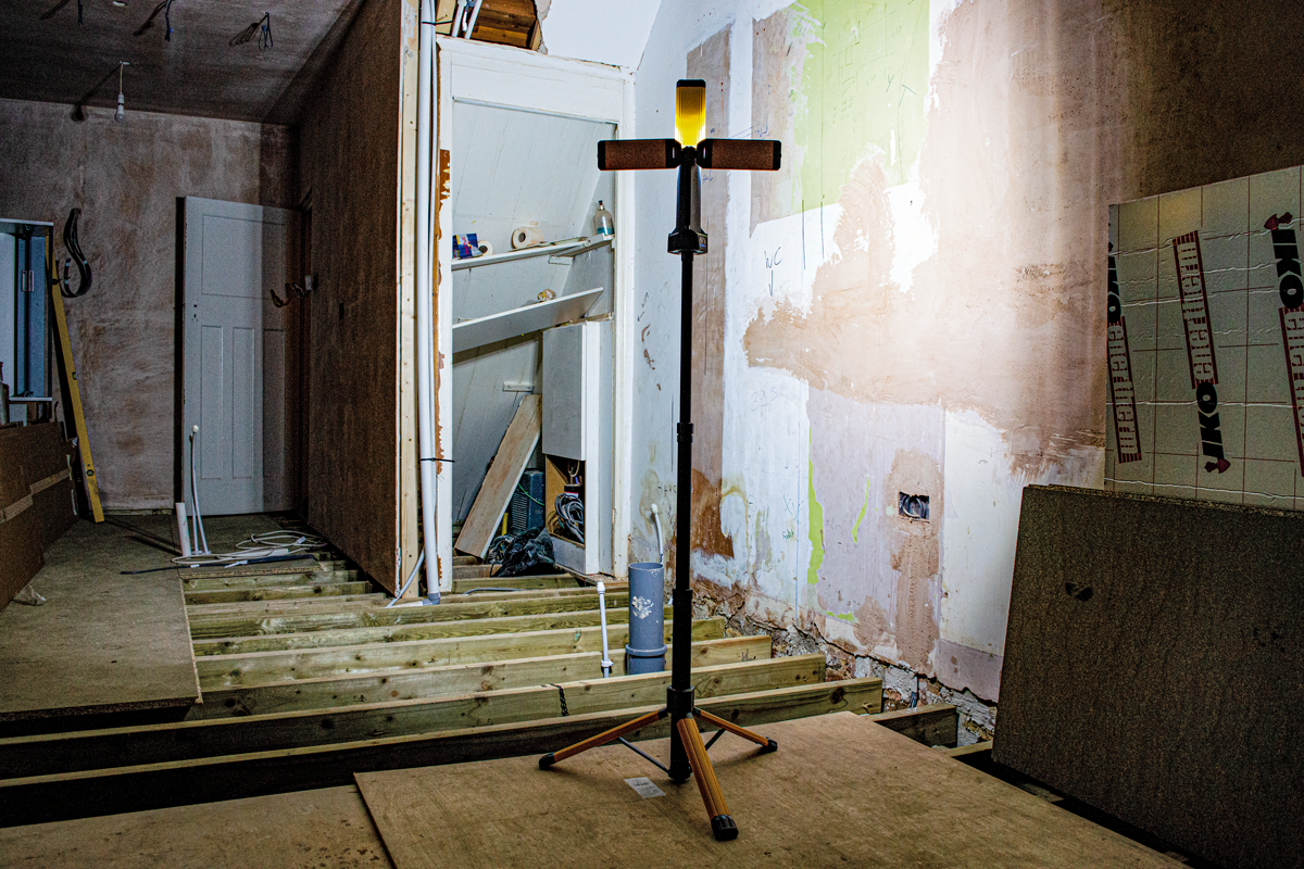 Tower Pro 7K | 7000 Lumen | Wiederaufladbare Arbeitsleuchte